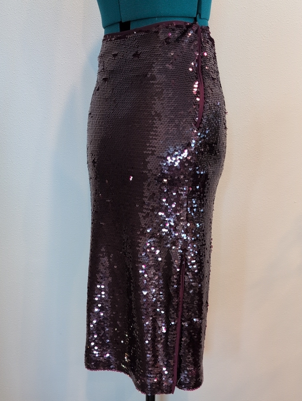 Loft Women’s Burgundy Sequin Pencil Midi Skirt, Size 2P